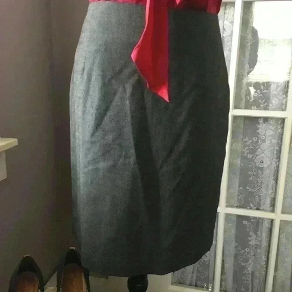 Banana Republic pencil skirt - Picture 1 of 4